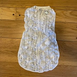 Dreamland Baby swaddle sleepsack